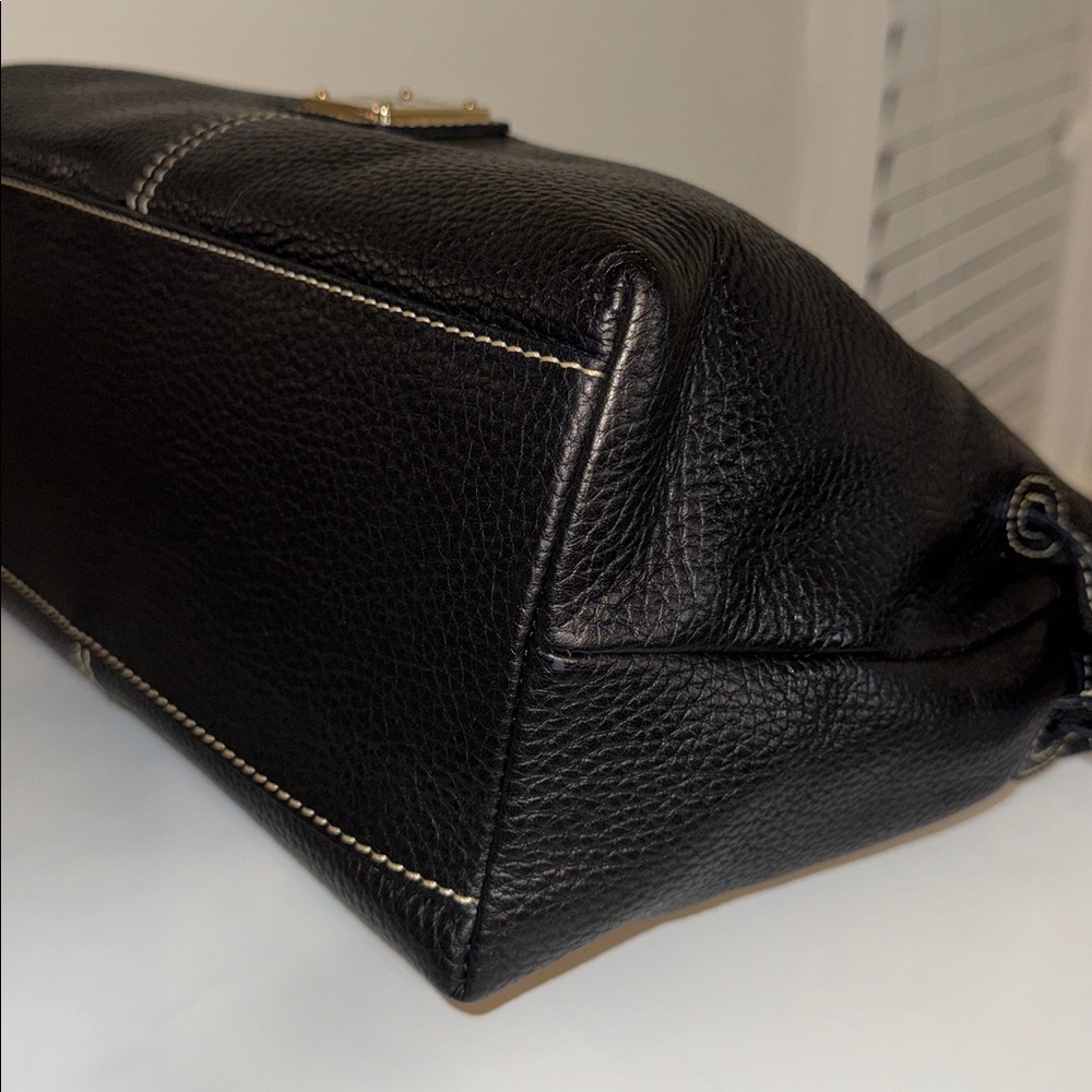 Dooney & Bourke Small Chiara Black Pebble Grain Leather Shoulder Bag - Picture 5 of 9